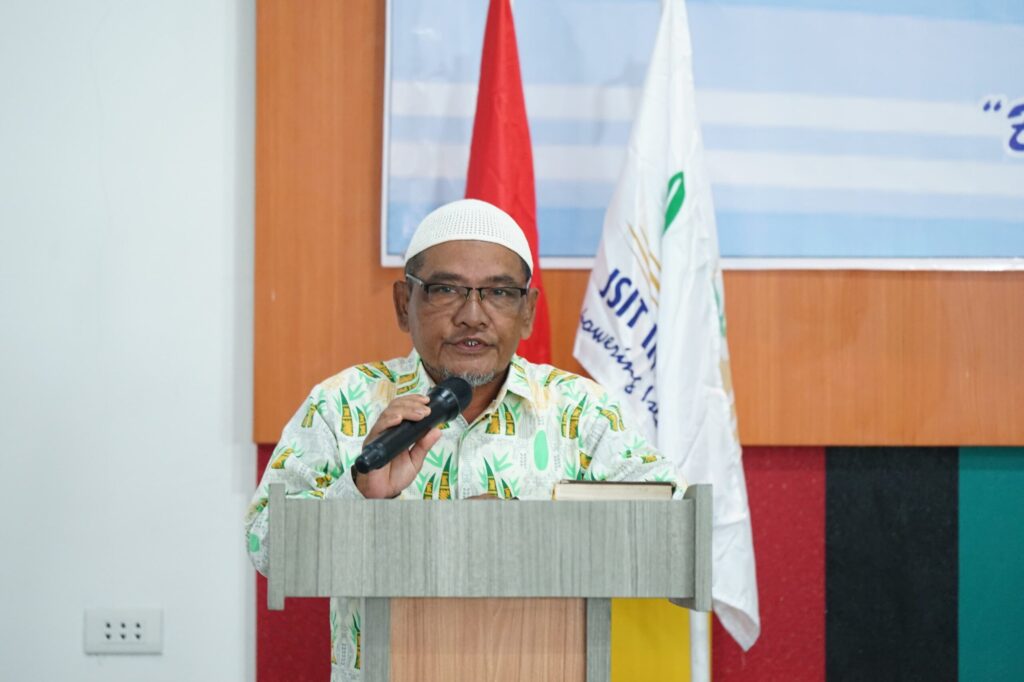 Asisten Pemerintahan dan Kesra, Zulfika. SH