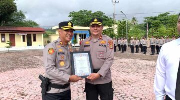 Kapolres Gayo Lues Pimpin Upacara Penyerahan Penghargaan kepada 71 Personel Polri, Brimob, dan Masyarakat