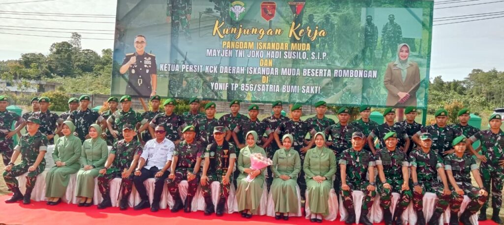 Pangdam Iskandar Muda Gelar Photo Bersama 