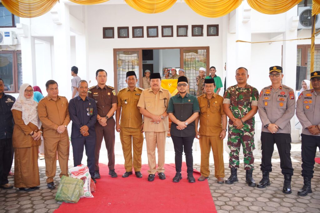 Camat Beutong Said Arifin Gelar Photo Bersama Bupati Nagan Raya Dr.Teuku Raja Keumangan.SH.MH. Dan Ketua DPRK Nagan Raya Mohd Rizky Ramadhan 