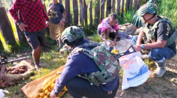 Satgas TK Engganengga Tumbuhkan Keceriaan dan Harapan Lewat Program Bohati di Intan Jaya