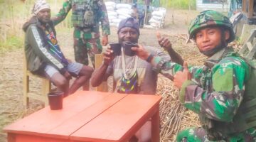 “Jaya Sakti Menyapa”, Satgas Yonif 113/JS Hadirkan Keceriaan di Kampung Bilai