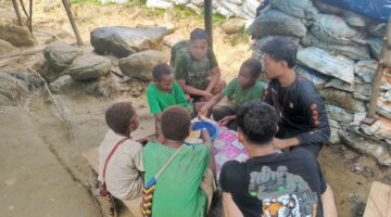 Jaya Sakti Membagi Kasih, Anak-Anak Pogapa Menyambut Ceria