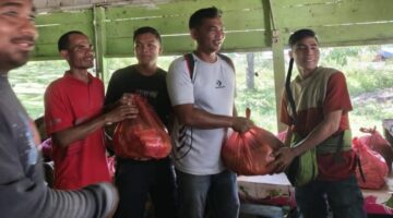 PT. Rosin Trading International Salurkan Bantuan untuk Korban Banjir dan Longsor di Gayo Lues