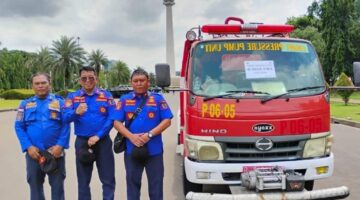 Perkuat Sinergi Antar Daerah Pemprov DKI Jakarta Hibahkan Mobil Pemadam Kebakaran Ke Pemkab Karo