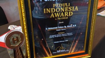 Bupati Takalar DAENG MANYE dinobatkan Sebagai Kepala Daerah Inspiratif Bidang Ekonomi Daerah pada ajang Herald.ID Award 2025