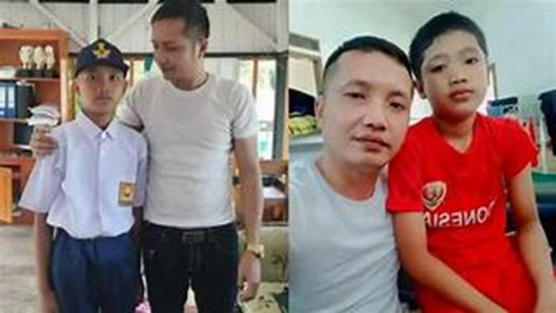 Keterangan : Almarhum Nizam dan Ayahnya Anwar