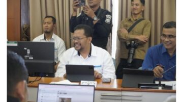 STOK BERAS DAN MINYAK GORENG DI JAWA BARAT DIPASTIKAN SANGAT AMAN