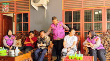 Polda Riau Beri Pendampingan Psikologis Untuk Keluarga Korban Curas di Rumbai