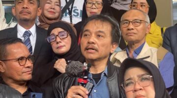 Roy Suryo Tolak Tantangan Jokowi, Tegaskan Praperadilan Sah dalam Polemik Ijazah