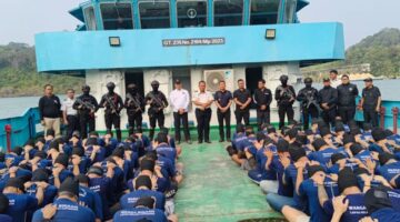 123 Narapidana Berisiko Tinggi Dipindahkan ke Nusakambangan untuk Tingkatkan Keamanan